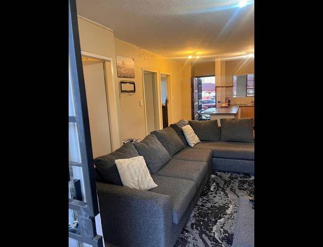 2 BEDROOM TOWNHOUSE FOR SALE IN SAGEWOOD